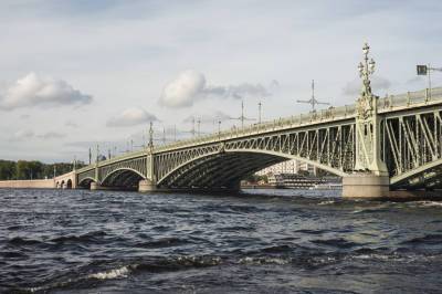 Троицкий мост на ночь перекроют для подготовки к «Алым парусам» - neva.today - Санкт-Петербург - Алые Паруса