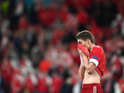 В РФС предложили снизить зарплаты футболистам после разгрома от Дании - newsland.com - Москва - Дания
