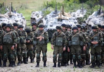 Более 10 тыс. военнослужащих задействовано в учении на Курилах - interfax-russia.ru