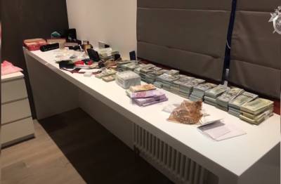 Внесли приговор россиянке, укравшей алмазов на 700 миллионов рублей: камни она выносила в нижнем белье - gubdaily.ru - Москва - Грузия