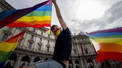 Ватикан против закона о ЛГБТ - ru.euronews.com - Москва - Италия - Франция - Венгрия - Ватикан - Ватикан