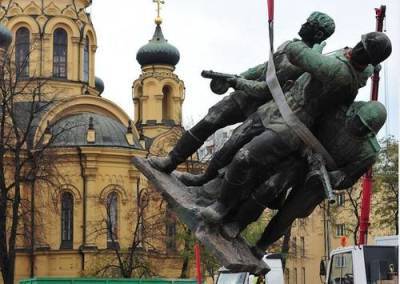 Жительница Бреста возвращает разрушенные в Польше памятники к себе на Родину - argumenti.ru - Польша - Брест