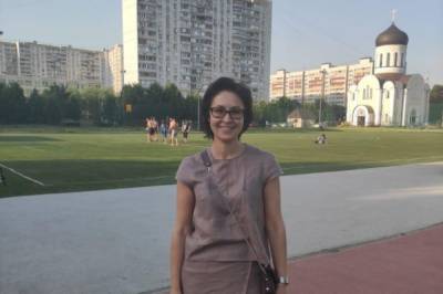 Елена Кац - Елена Кац подвела итоги опроса по реконструкции футбольного поля - aif.ru