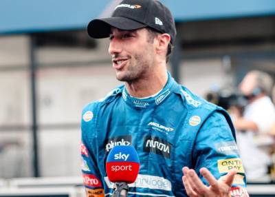 Sparco и McLaren отмечают 25-летие сотрудничества - f1news.ru - Азербайджан