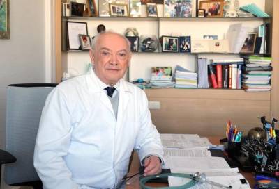 Александр Румянцев - Доктор Румянцев: какой вакциной прививаться от COVID-19, должен решать врач - vm.ru