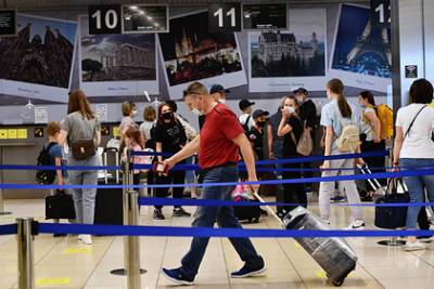 Зарина Догузова - Ростуризм попросил туроператоров быстрее расплатиться за несостоявшиеся туры - lenta.ru - Турция