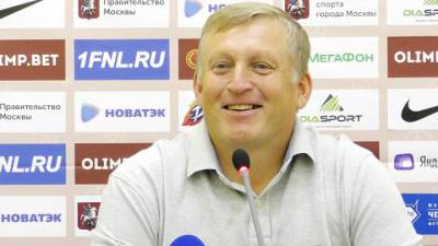 Игорь Осинькин - "Крылья Советов" продлили контракт с главным тренером Осинькиным - vesti.ru