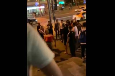 В Москве скинхеды устроили драку со стрельбой против кавказцев - mk.ru - Москва