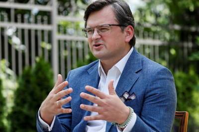 Дмитрий Кулеба - Украина отреагировала на инцидент с британским эсминцем в Черном море - lenta.ru - Киев - Крым