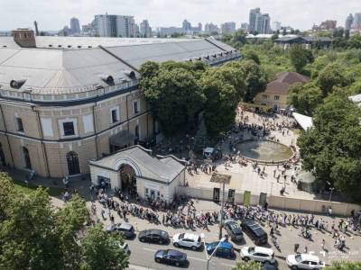 В Киеве открылся Х международный фестиваль «Книжный Арсенал» - lenta.ua - Киев - Львов