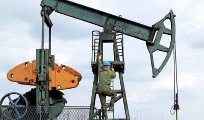 Нефть ускорила рост на данных о запасах в США - smartmoney.one - Москва