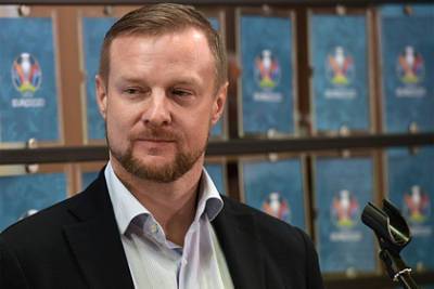 Матвей Сафонов - Станислава Черчесова - Вячеслав Малафеев - Малафеев оценил игру пропустившего четыре мяча от Дании вратаря сборной России - lenta.ru - Дания