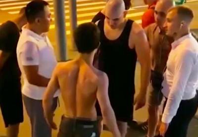 В Москве скинхеды подрались с борцами: на видео попало очередное поражение бритоголовых - bloknot.ru - Москва