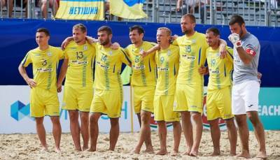 Сборная Украины по пляжному футболу проиграла Португалии, но вышла в плей-офф отбора на ЧМ-2021 - sportarena.com - Португалия