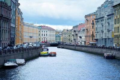 В Петербурге более 250 домов остаются без электричества после пожара на подстанции - mk.ru - Ленинградская обл. - Санкт-Петербург