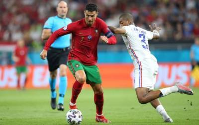 Португалия - Три пенальти, рекорд Роналду и дубль Бензема: Франция и Португалия сыграли вничью 2:2 - novostiua.news - Португалия - Лаос