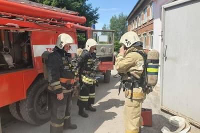 В Ясногорском техникуме работали несколько пожарных расчетов - tula.mk.ru