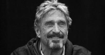 Разработчика антивирусной программы McAfee нашли мертвым в тюрьме - dsnews.ua - Испания