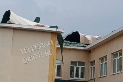 В Башкирии шквалистый ветер срывал крыши и валил деревья - ufa.mk.ru - Башкирия - район Аургазинский