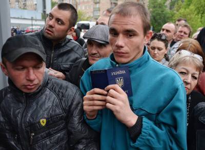 Евгений Марчук - Работающих в РФ украинцев объявили потенциальными «агентами... - politnavigator.net - Россия - Украина - Киев