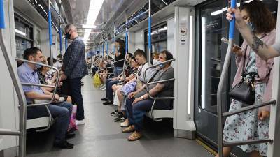 Анастасия Ракова - Власти Москвы призвали переболевших COVID-19 стать донорами плазмы - iz.ru - Москва