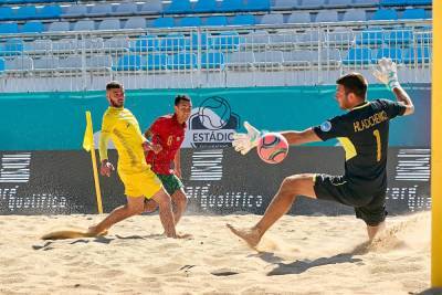 Сборная Украины по пляжному футболу вышла в плей-офф отбора на ЧМ-2021 - sport.bigmir.net - Швейцария - Португалия