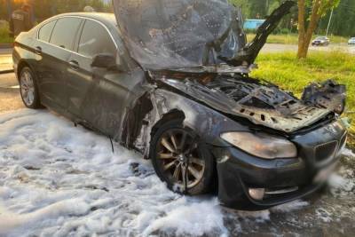 В Десногорске полыхал BMW, специалисты не исключают поджог - mk-smolensk.ru - Десногорск