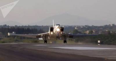 Российские Ту-22М3 "потопили" авианосец условного противника в Тихом океане. Видео - ru.armeniasputnik.am - Россия