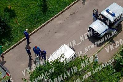 Тело российского полицейского с огнестрельным ранением обнаружили в автомобиле - lenta.ru - Россия - Краснодарский край - Армавир