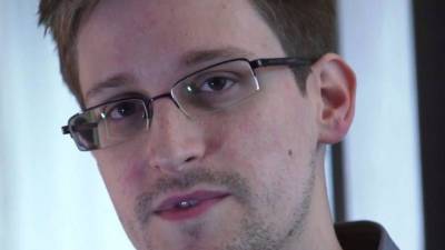 Джулиан Ассанж - Эдвард Сноуден - Джон Макафи - Ассанж – следующий? Сноуден прокомментировал смерть Макафи - vesti.ru - США - Испания