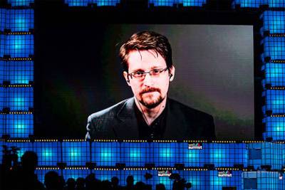 Джулиан Ассанж - Эдвард Сноуден - Джон Макафи - Сноуден прокомментировал смерть создателя популярного антивируса McAfee - lenta.ru - США - Испания
