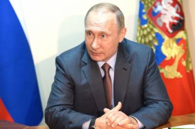 Владимир Путин - Дмитрий Песков - Сергей Кравцов - Путин выступит с обращением на всероссийском школьном онлайн-выпускном - aif.ru - Россия
