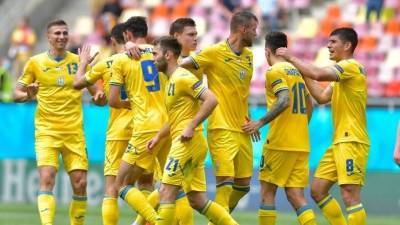 Сборная Украины по футболу вышла в плей-офф Евро-2020 - 5-tv.ru - Россия - Украина - Польша - Швеция - Испания - Словакия