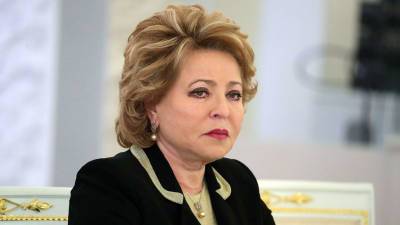 Валентина Матвиенко - Матвиенко полагает, что к октябрю улучшится ситуация с коронавирусом в России - gazeta.ru - Россия - Санкт-Петербург