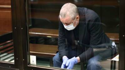 Михаил Ефремов - Петр Хархорин - Адвокат рассказал, как Ефремова изменила колония - gazeta.ru