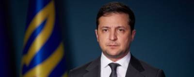 Владимир Зеленский - Владимир Зеленский ввел на три года санкции против российских компаний и банков - runews24.ru - Россия - Украина - ДНР - ЛНР