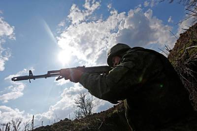 Эдуард Басурин - ДНР обстреляла позиции украинской армии в ответ на огонь по Горловке - lenta.ru - Украина - ДНР - Горловка - Донецк