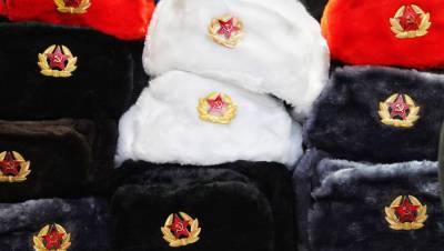 Ильи Кивы - На Украине на депутата завели дело за ушанку с советской кокардой - gazeta.ru - Украина