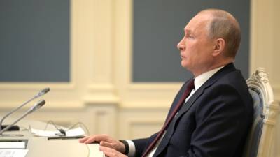 Путин - Путин пожелал школьникам покорить вершины и принести пользу стране - newinform.com - Россия