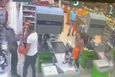 Томская полиция задержала магазинного дебошира без маски - tomsk.mk.ru - Россия - Томск - Томская обл.