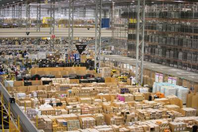 Amazon обвинили в уничтожении миллионов дорогих товаров - runews24.ru - Шотландия