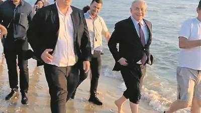 Дональд Трамп - Биньямин Нетаниягу - Джеймс Картер - Зачем Нетаниягу сфотографировался с голыми ногами на берегу моря - vesty.co.il - США - Израиль