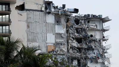 Джо Байден - В США обрушилась многоэтажка: есть жертвы, около сотни пропали без вести (фото, видео) - sharij.net - США - шт.Флорида - Серфсайд