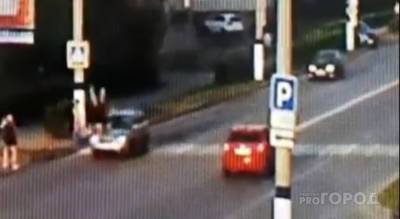 Момент наезда на двух девочек в Новочебоксарске попал на видео - pg21.ru - респ. Чувашия - Новочебоксарск