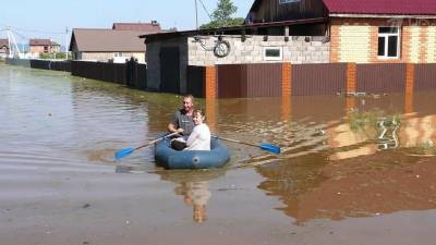 В Амурской области, где из-за наводнения действует режим ЧС, уже эвакуировали более тысячи человек - 1tv.ru - Амурская обл. - Благовещенск