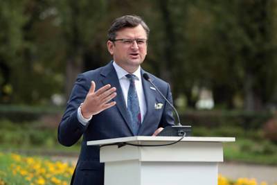 Владимир Путин - Ангела Меркель - Эммануэля Макрон - Дмитрий Кулеба - Украина поблагодарила ЕС за отказ провести встречу европейских лидеров с Путиным - lenta.ru - Россия - Украина - Германия - Франция
