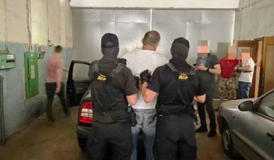 Чиновника Ровенского облсовета задержали на взятке - lenta.ua - Украина