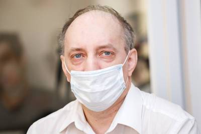 Дмитрий Шахов рассказал о повышении температуры после прививки от коронавируса - mk-pskov.ru - Москва - Псковская обл. - Псков