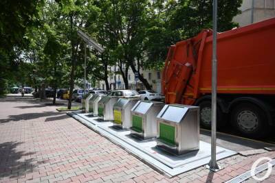 Зачем одесским мусорным контейнерам солнечные батареи и WiFi - odessa-life.od.ua - Украина - Одесса