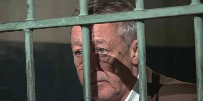Михаил Ефремов - Петр Хархорин - Адвокат Ефремова заявил о "совершенно другом человеке" в колонии - ruposters.ru - Москва